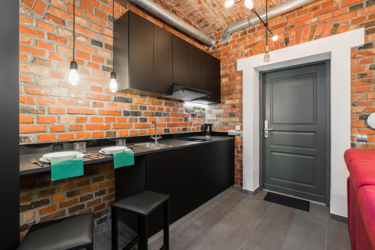 Garden Level Apartments City Center by Renters Poznań Buitenkant foto
