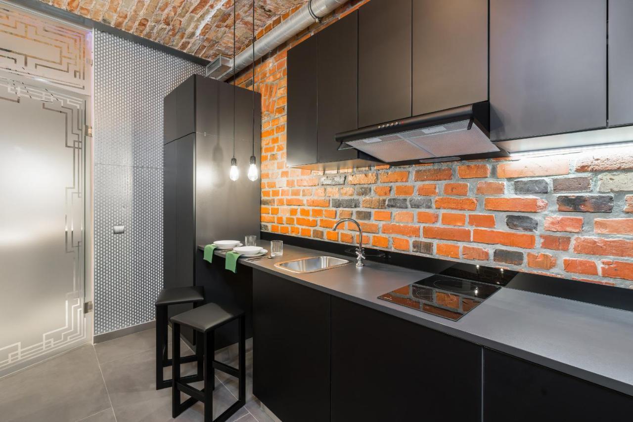 Garden Level Apartments City Center by Renters Poznań Buitenkant foto